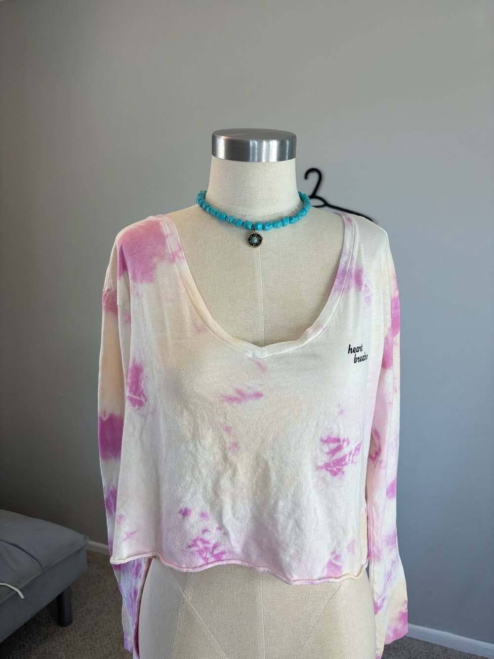 Victoria's Secret PINK Heart Breaker V-Neck Long Sleeve Cropped Tie-Dye T-Shirt